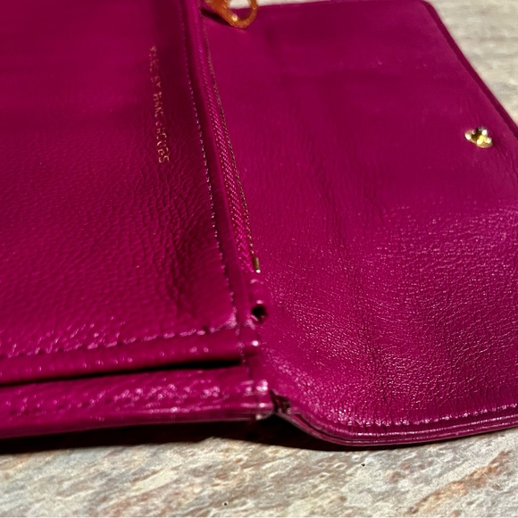 Marc by Marc Jacobs magenta pink pebble grain leather trifold wallet - Picture 6 of 16